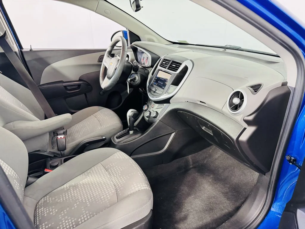 Used 2018 Blue Chevrolet LS image 24