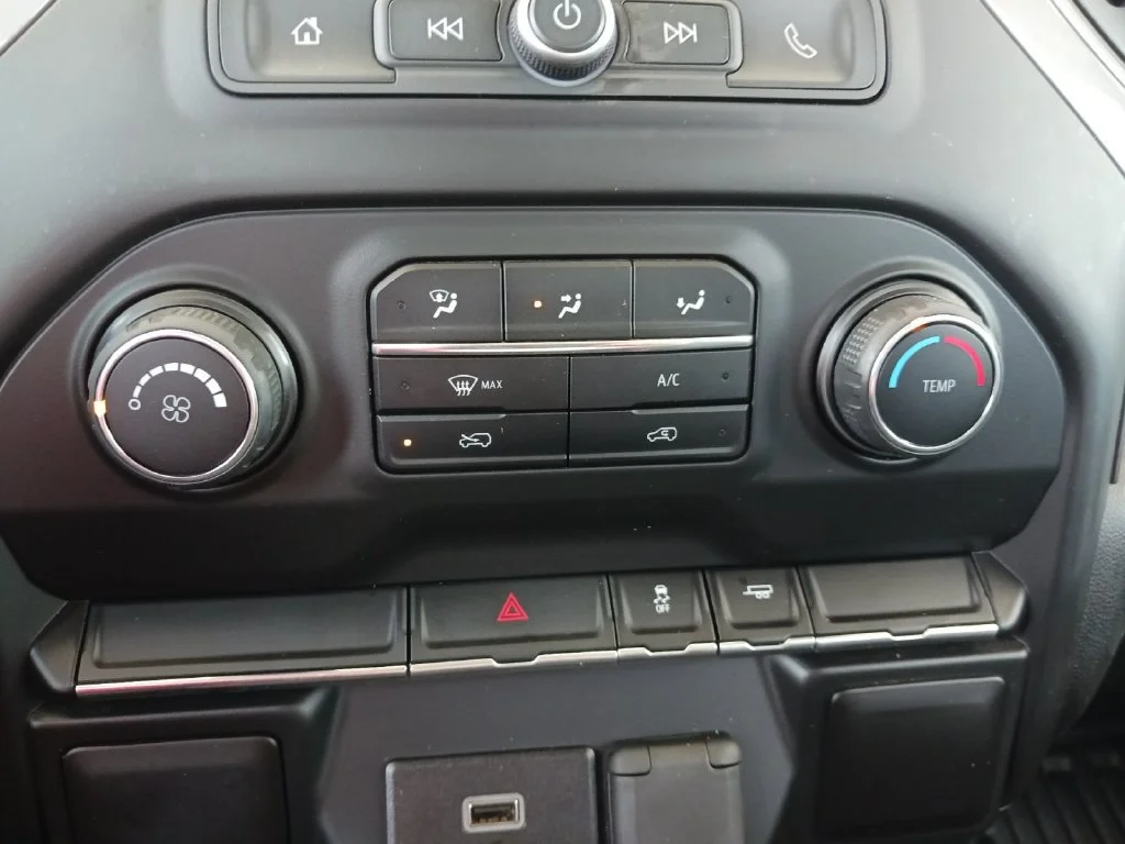 Used 2019 SUMMIT WHITE Chevrolet Work Truck image 23