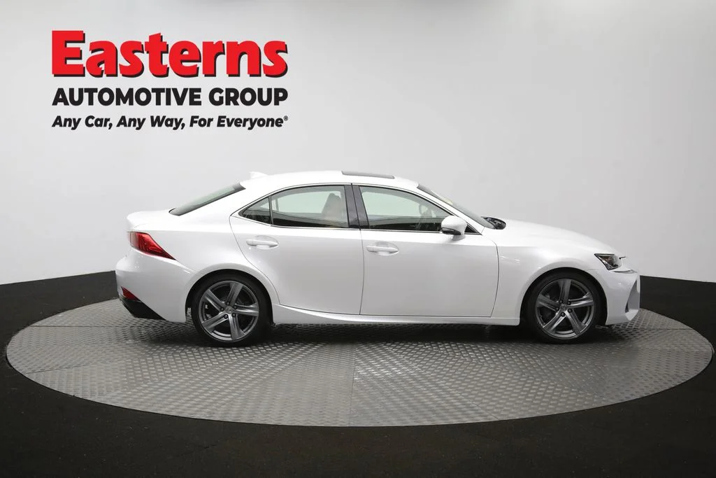 Used 2018 White Lexus 300 image 45