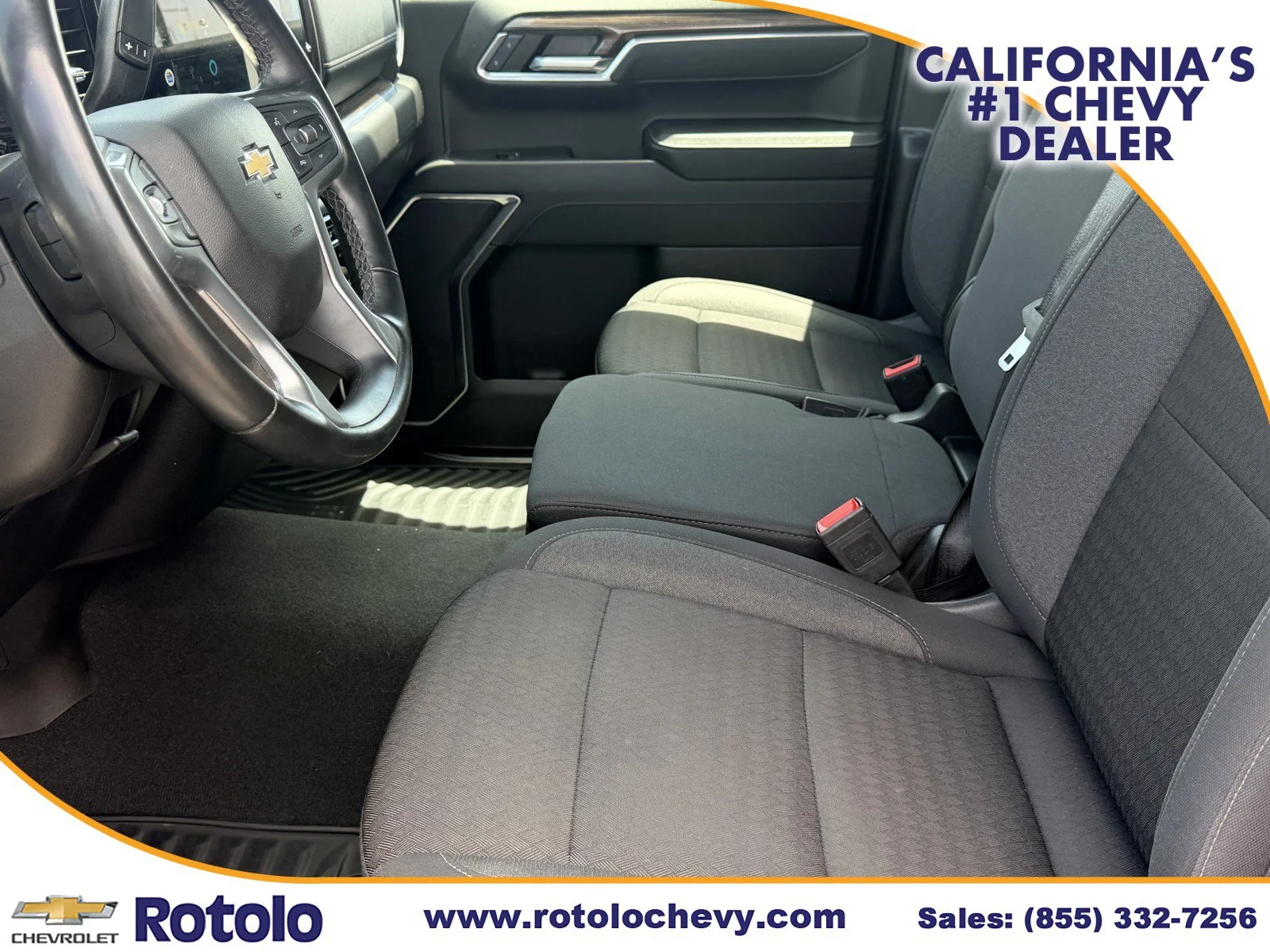 Used 2025 Summit White Chevrolet LT image 17
