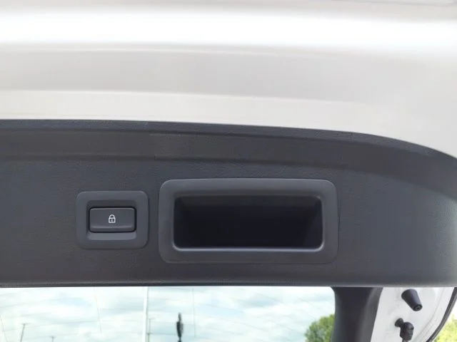 Used 2025 White Mazda 2.5 S Select Sport image 19