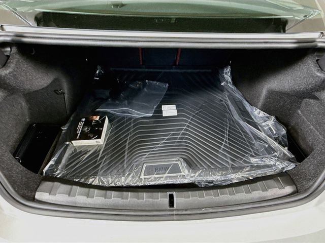 New 2026 Alpine White BMW 330i xDrive image 28