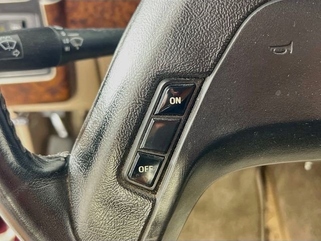 Used 1989 Red Ford  image 13