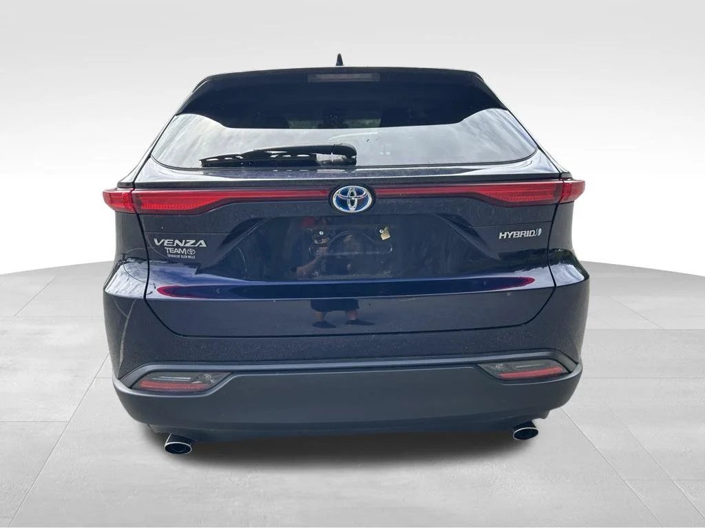 Used 2021 Blue Toyota LE image 4