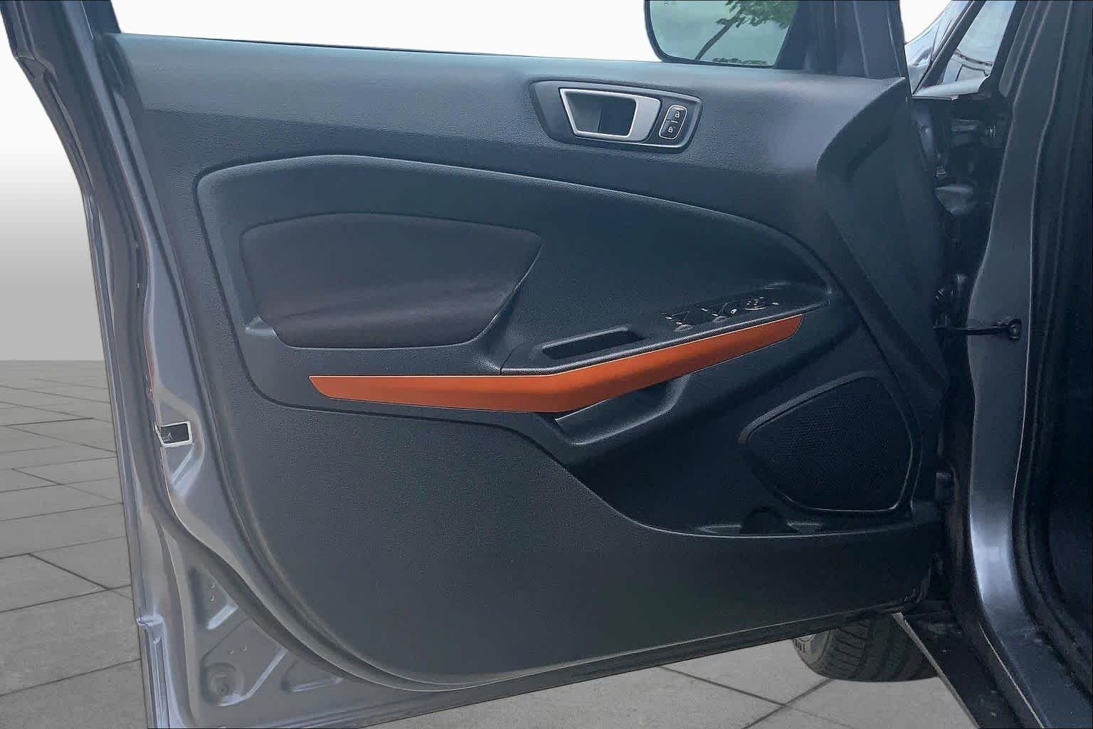 Used 2021 Smoke Ford SE image 22