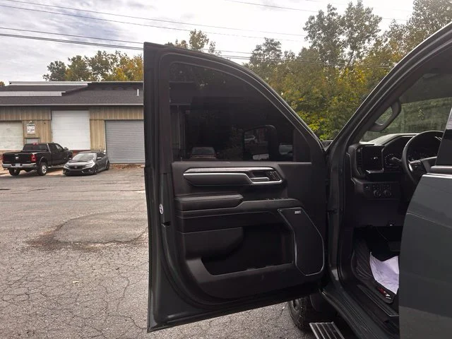 Used 2025 Gray Chevrolet LTZ image 16