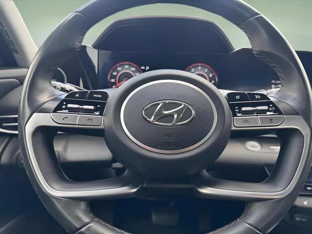 Used 2023 Ultimate Red Hyundai SEL image 18
