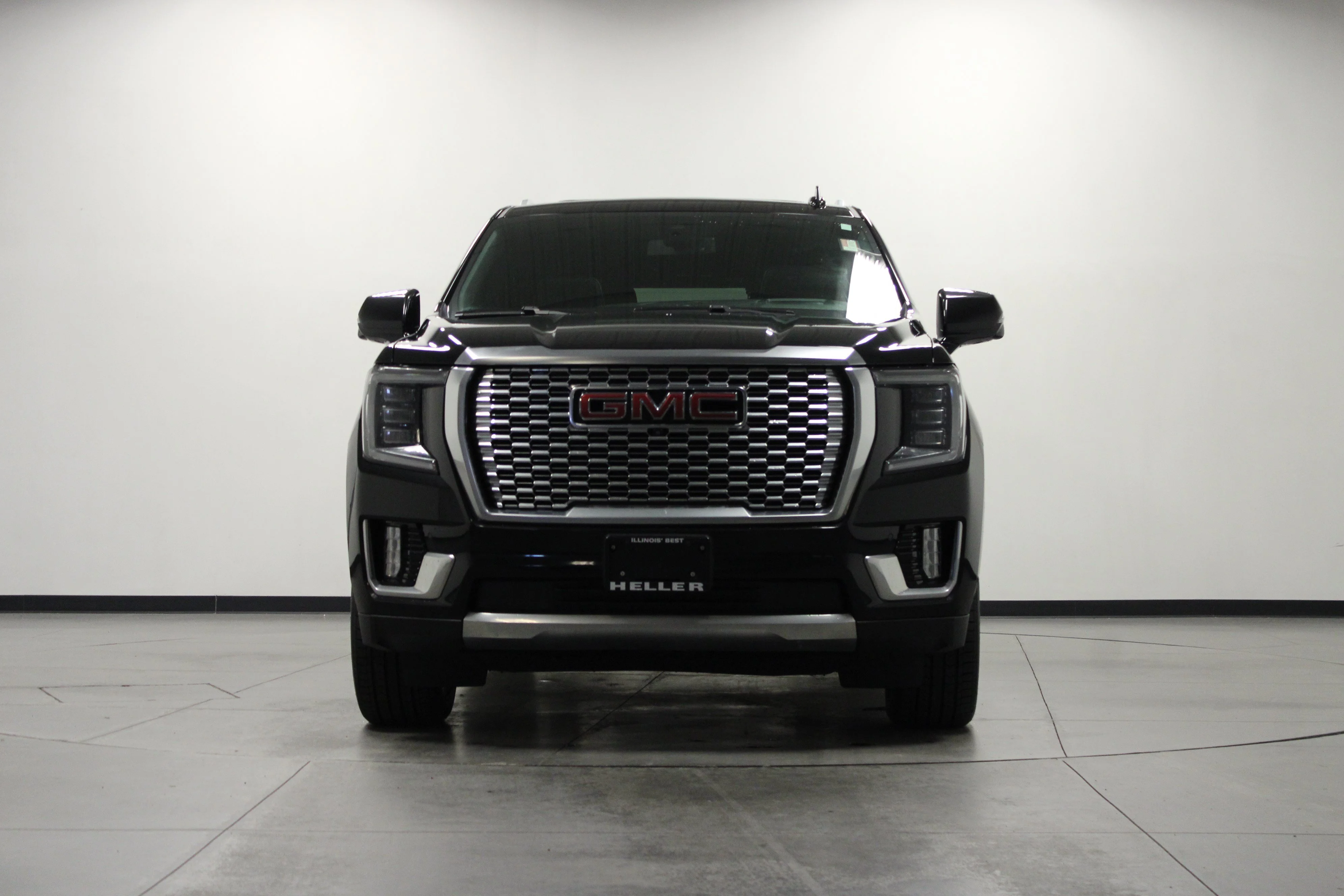 Used 2022 Onyx Black GMC Denali image 9
