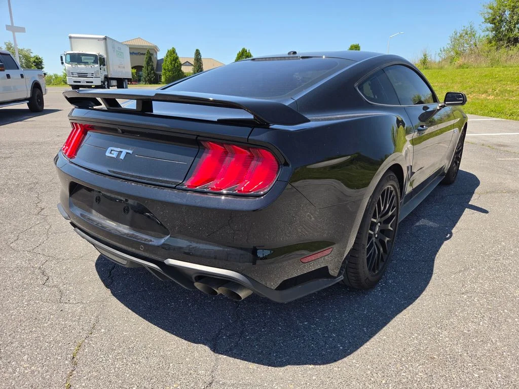 Used 2019 Black Ford GT image 7