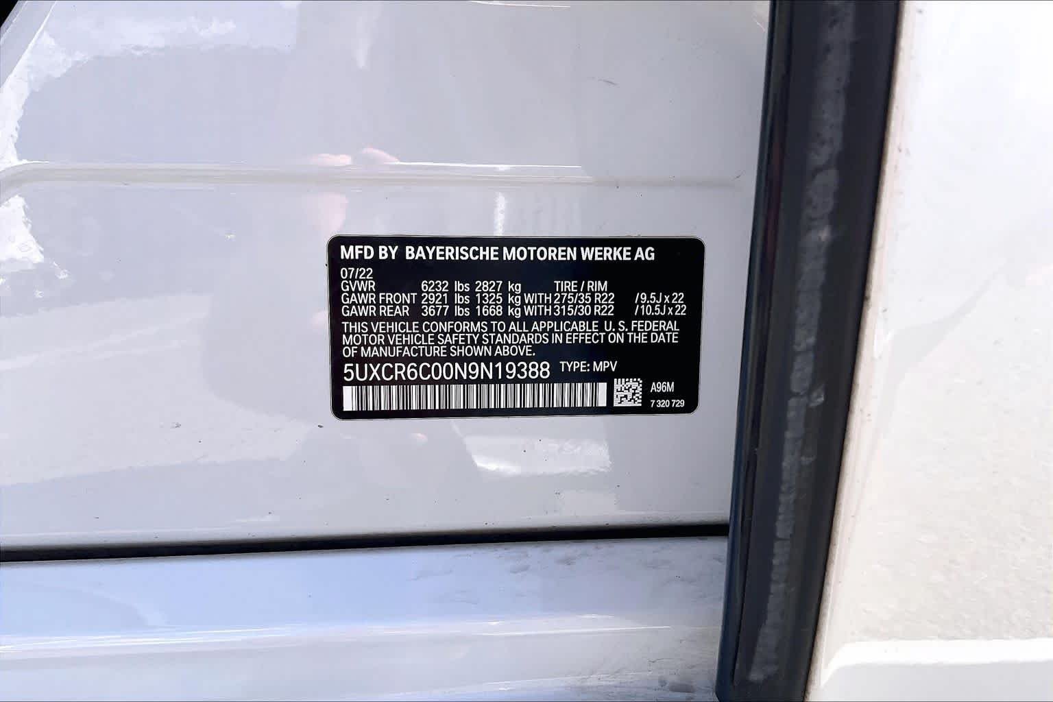 Used 2022 Mineral White Metallic BMW xDrive40i image 30