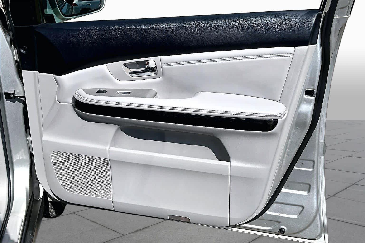 Used 2008 Millennium Silver Metallic Lexus  image 22