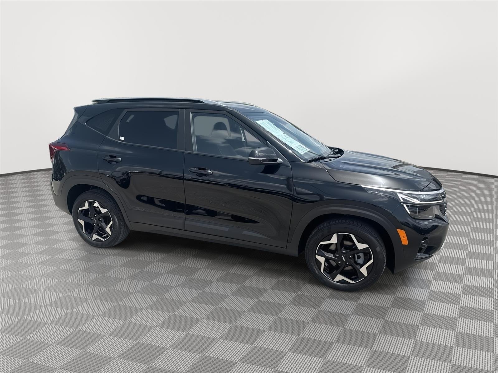 Used 2025 Fusion Black Kia S image 3