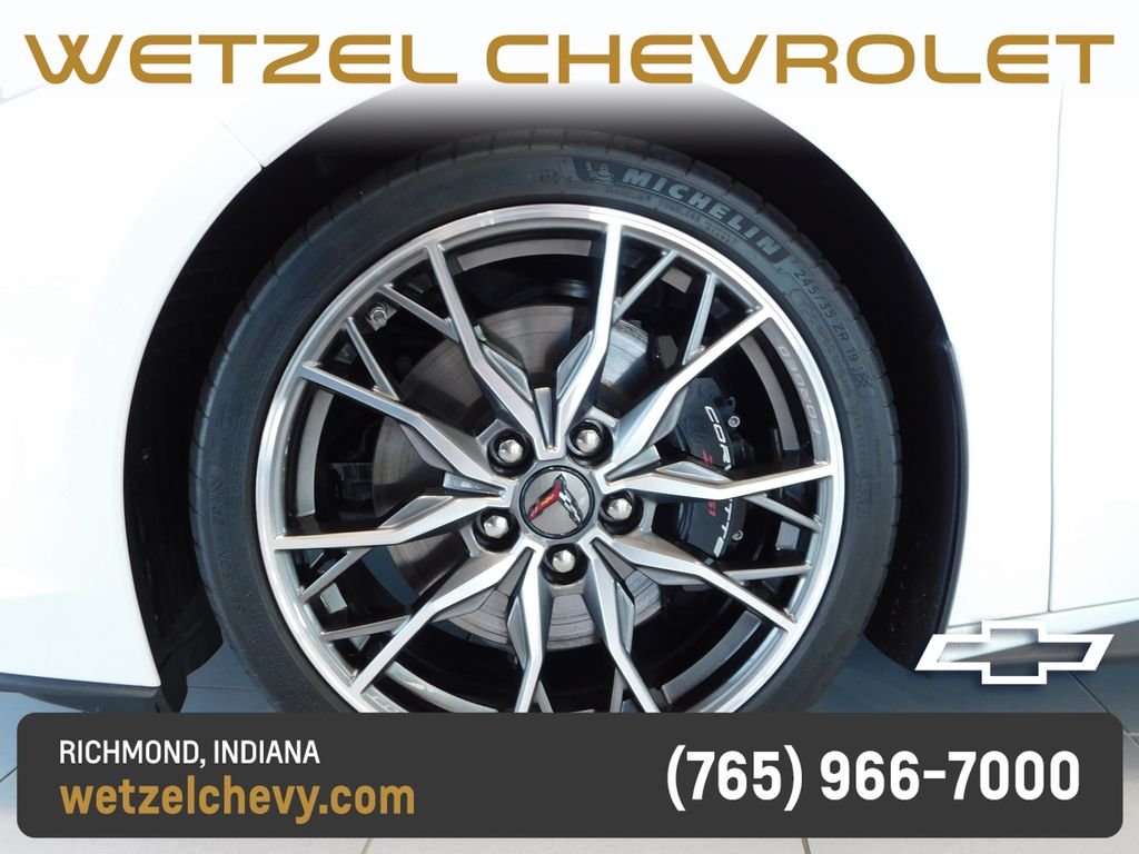Used 2023 White Chevrolet Stingray image 9