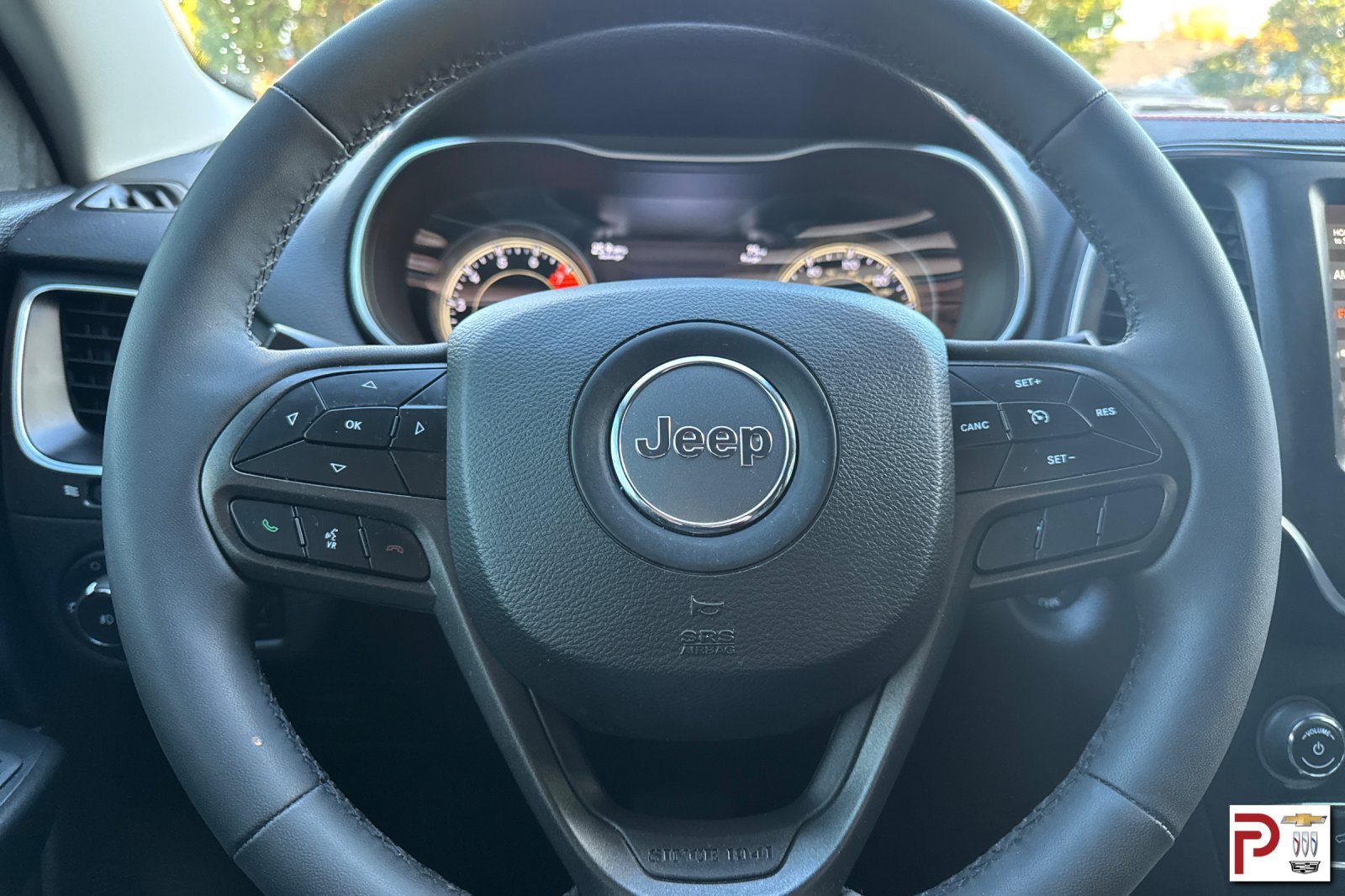 Used 2022 White Jeep Trailhawk image 26