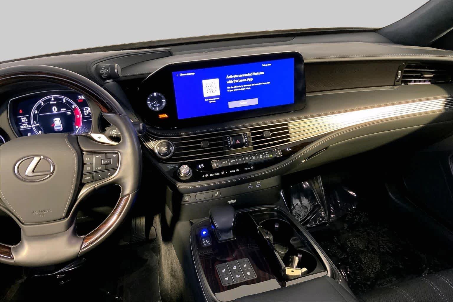 Pre-Owned 2023 Lexus LS 500