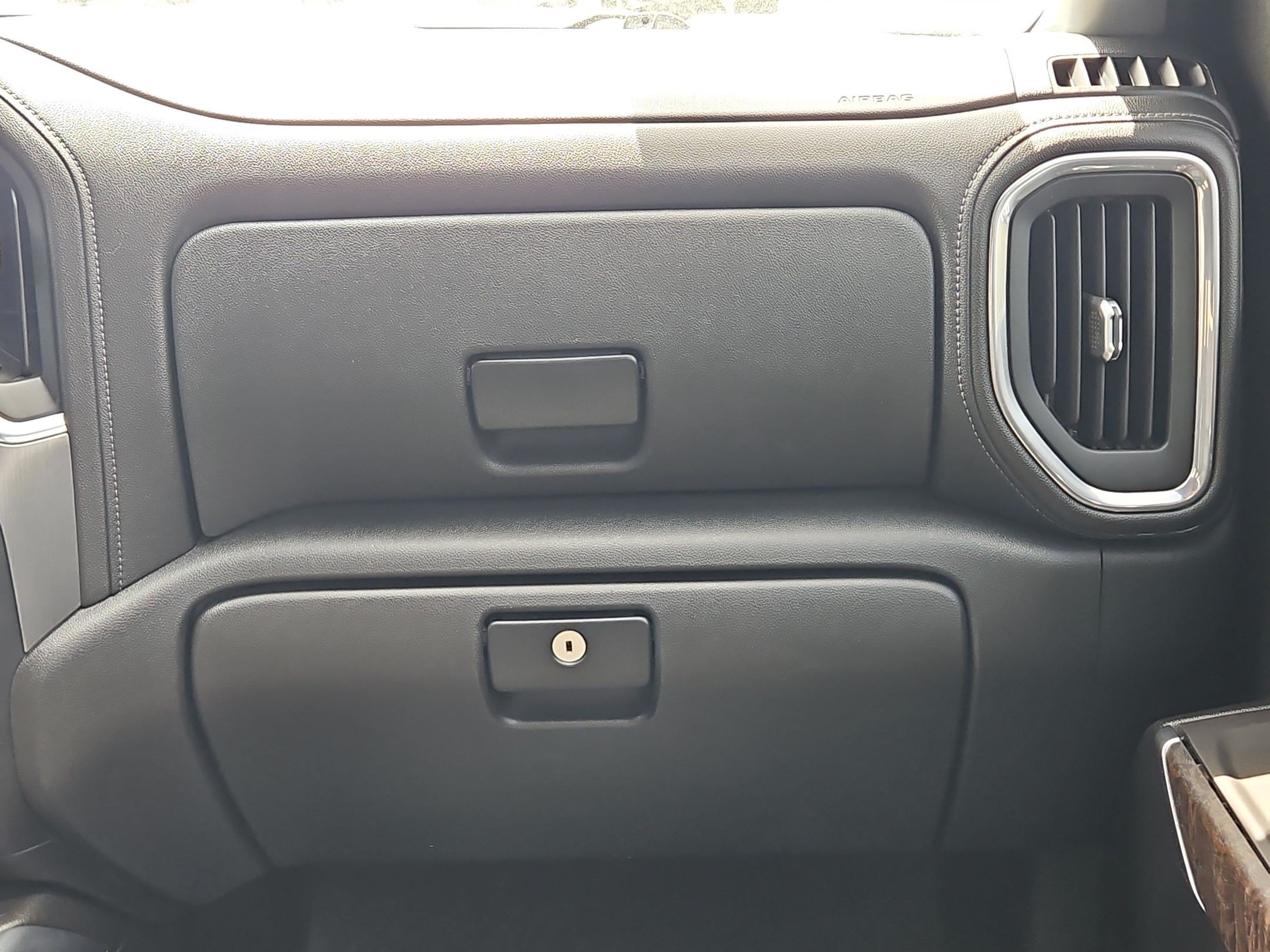 Used 2021 SUMMIT WHITE GMC Denali image 31