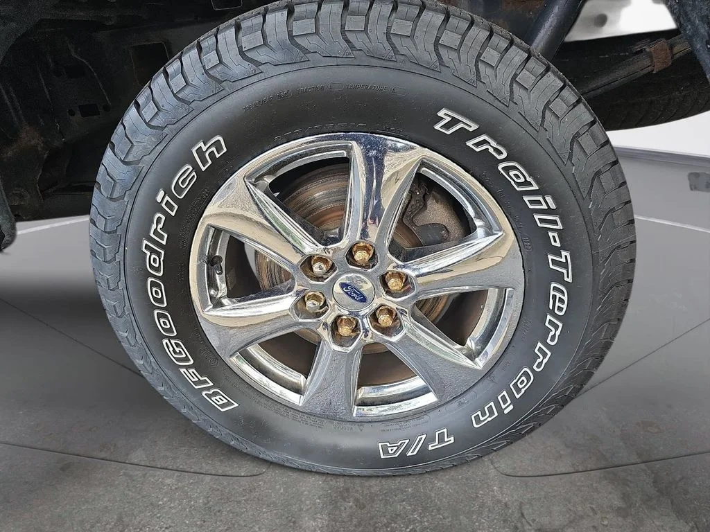 Used 2018 Black Ford XLT image 28