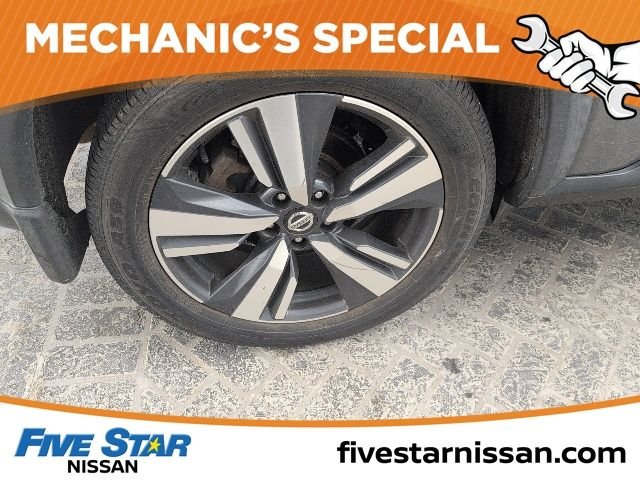 Used 2021 Gray Nissan SL image 13