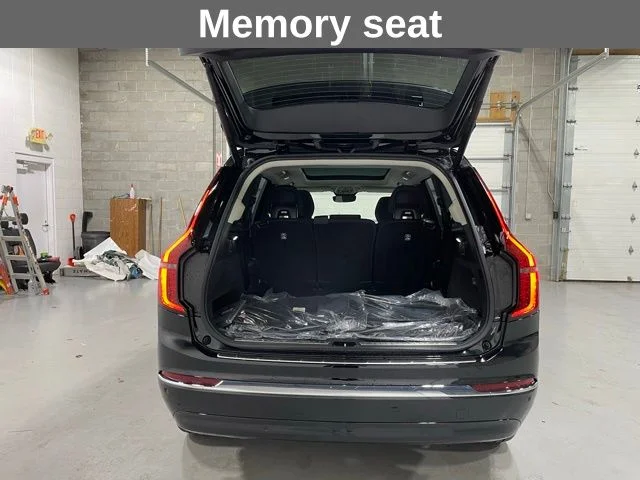 2026 Volvo XC90 Plus - Photo 17