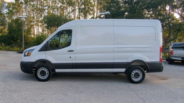 New 2026 Oxford White Ford Cargo Van image 78