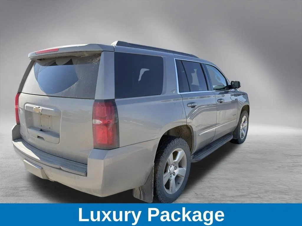 Used 2017 Champagne Silver Metallic Chevrolet LT image 7