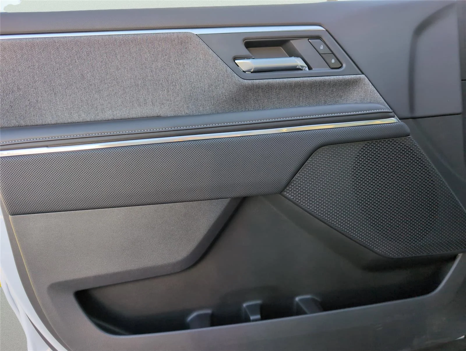 2026 GMC Sierra EV Elevation - Photo 28