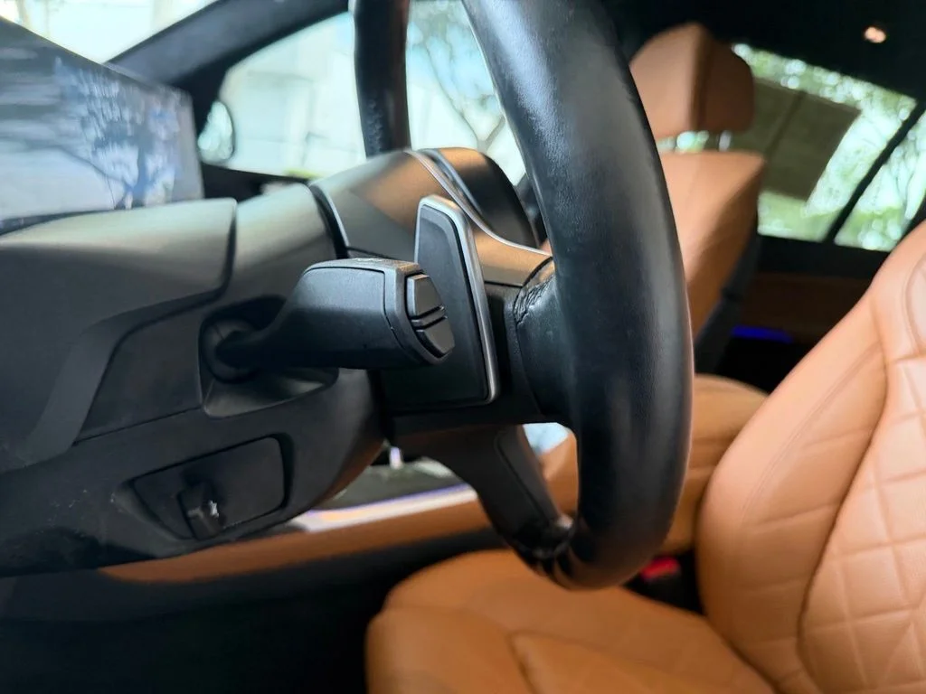 Used 2023 Gray BMW xDrive40i image 51