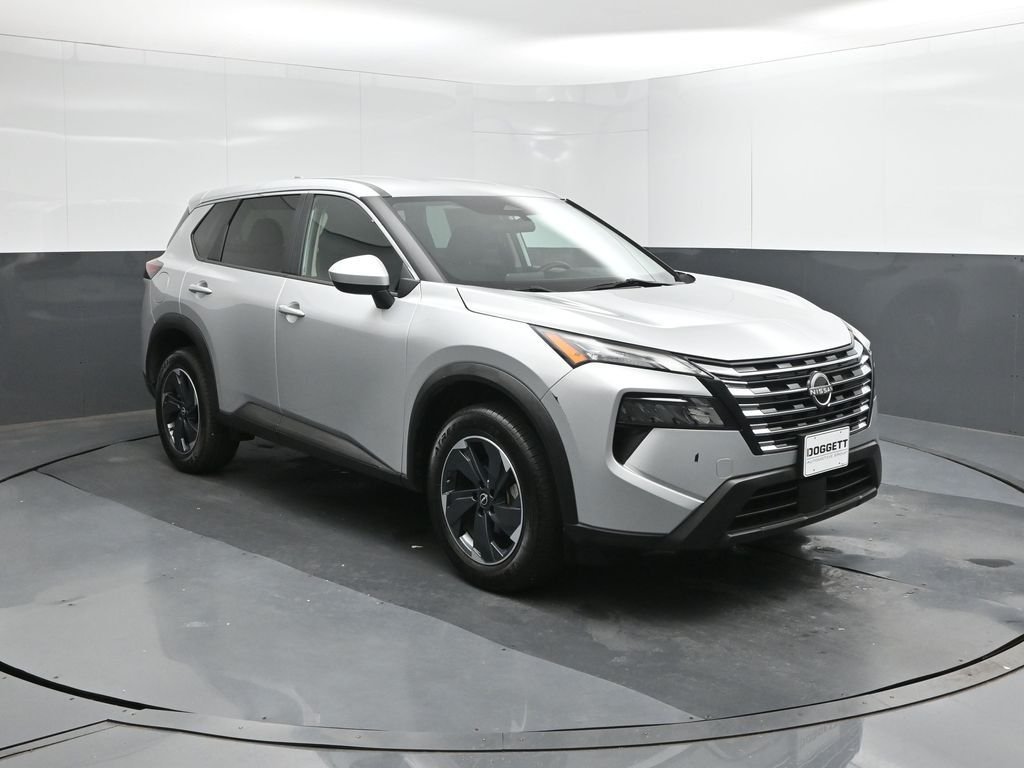 Used 2024 Silver Nissan SV image 26