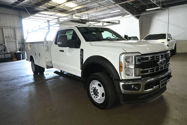 2025 Ford F-450SD XL