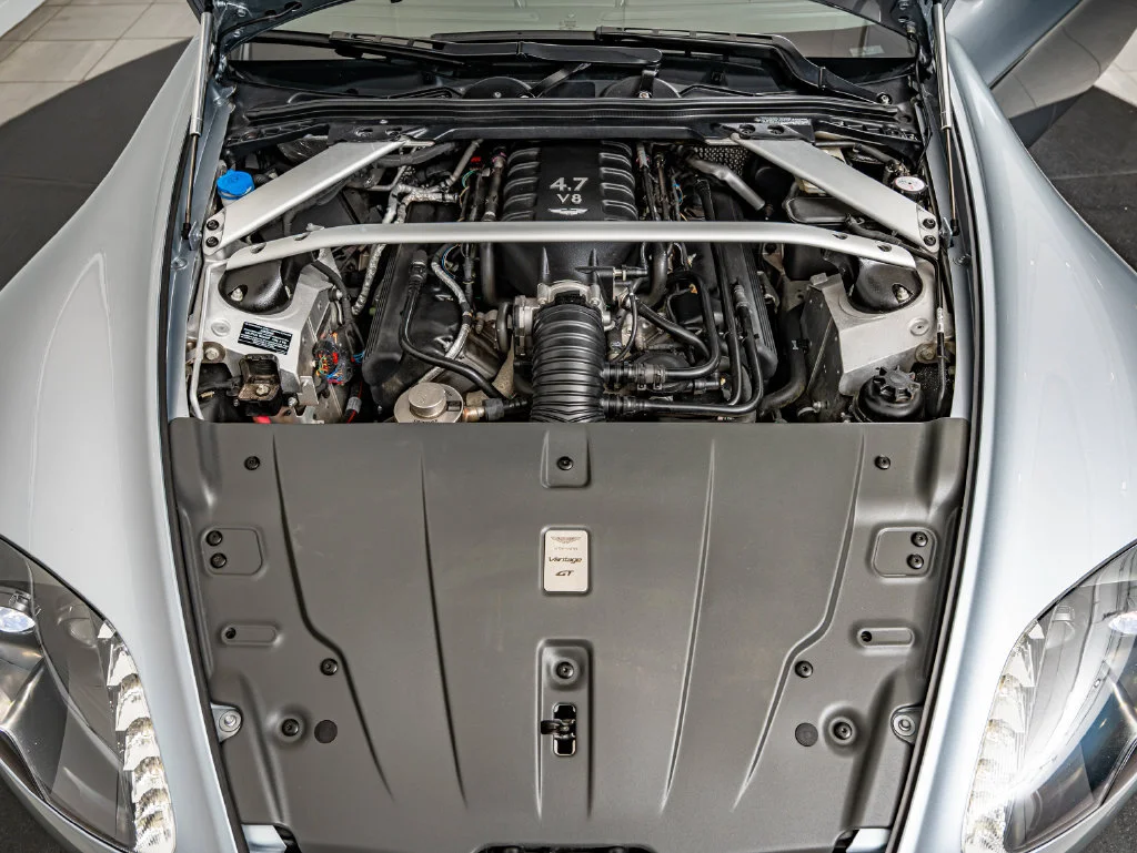 Used 2015 Skyfall Silver Aston Martin  image 42