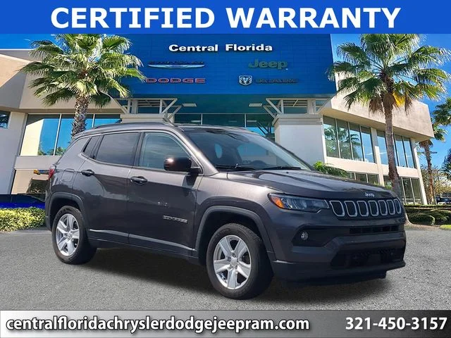2022 Jeep Compass Latitude's photo
