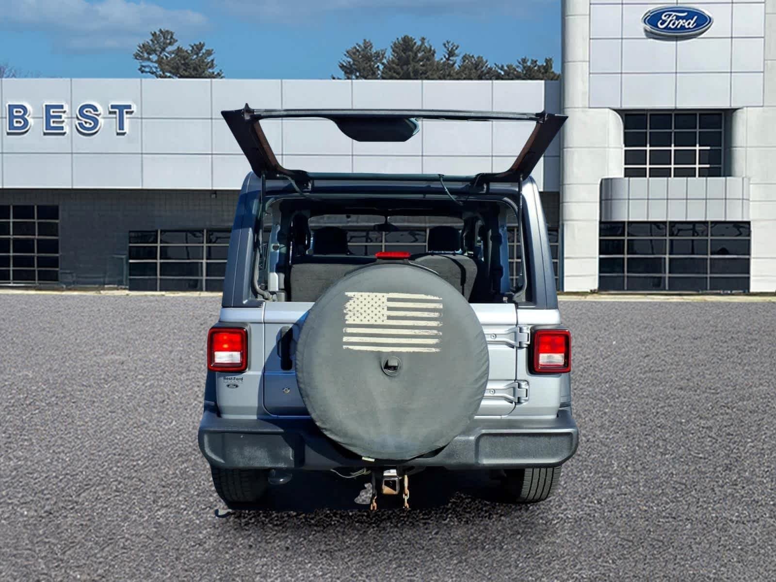 Used 2021 Billet Silver Metallic Clearcoat Jeep Sport image 6