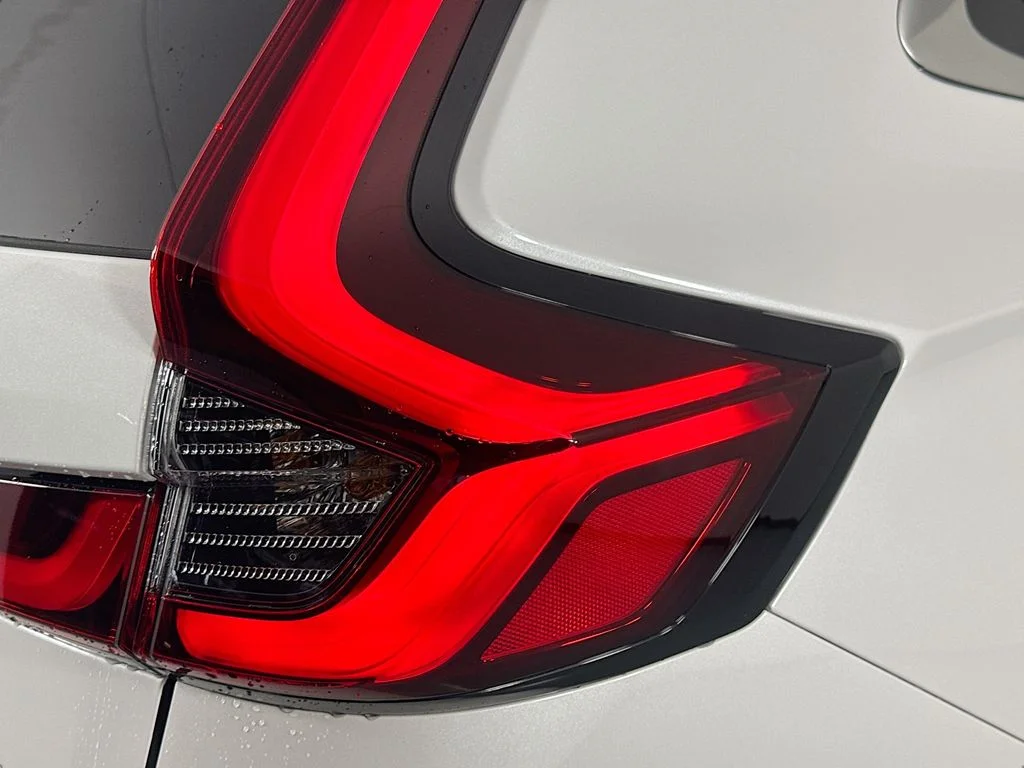 New 2026 Platinum White Pearl Honda LX image 10