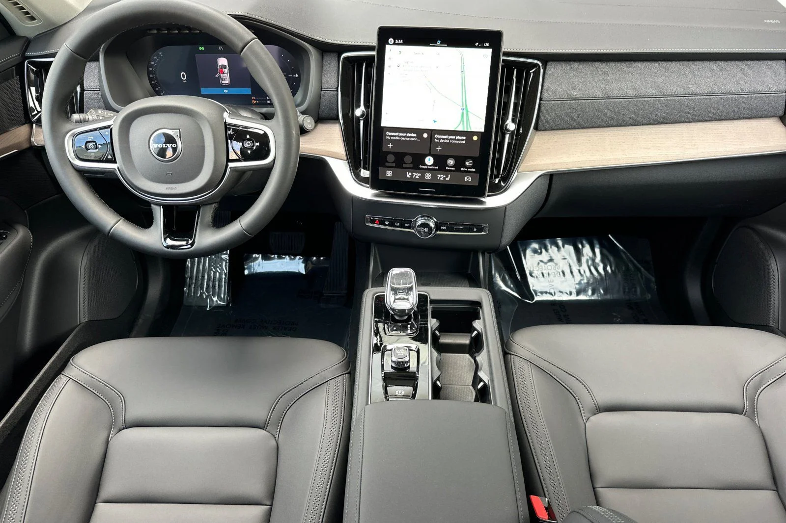 New 2026 Vapour Grey Volvo Plus image 12