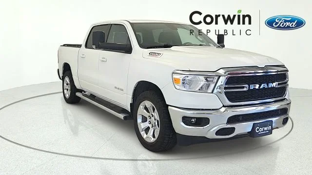 2022 RAM 1500 Big Horn/Lone Star 4x4 Crew Cab 5'7's photo