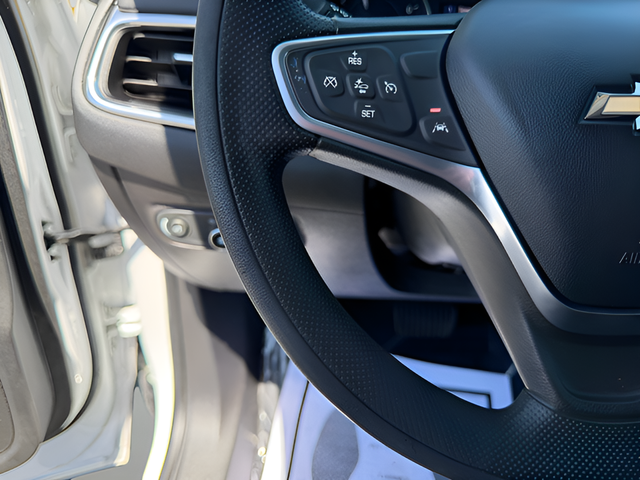 Used 2023 White Chevrolet LT image 18
