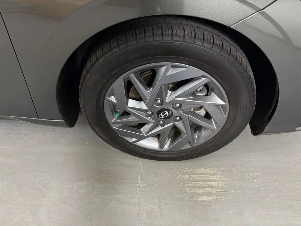 Used 2024 Gray Hyundai SEL image 10