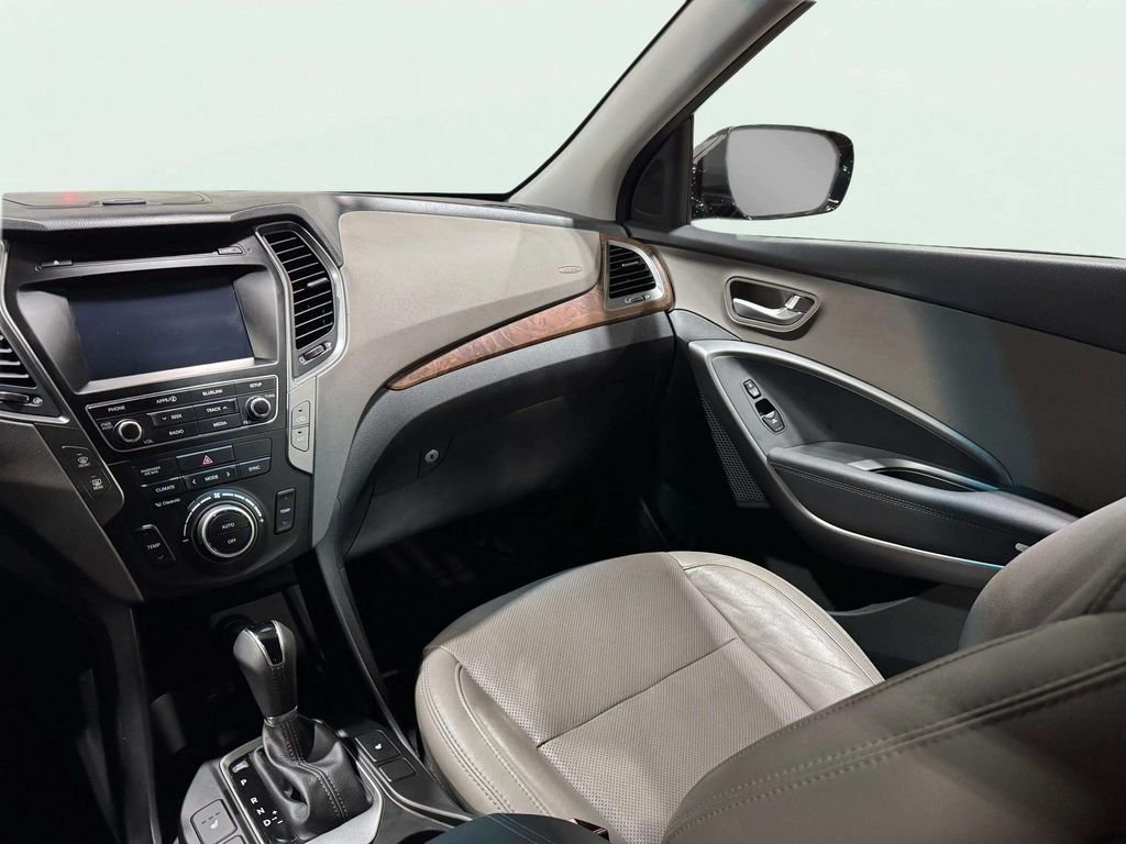 Used 2018 Black Hyundai 2.0T image 11