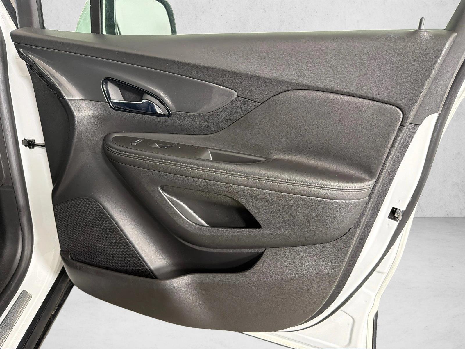 Used 2017 Summit White Buick Preferred image 14