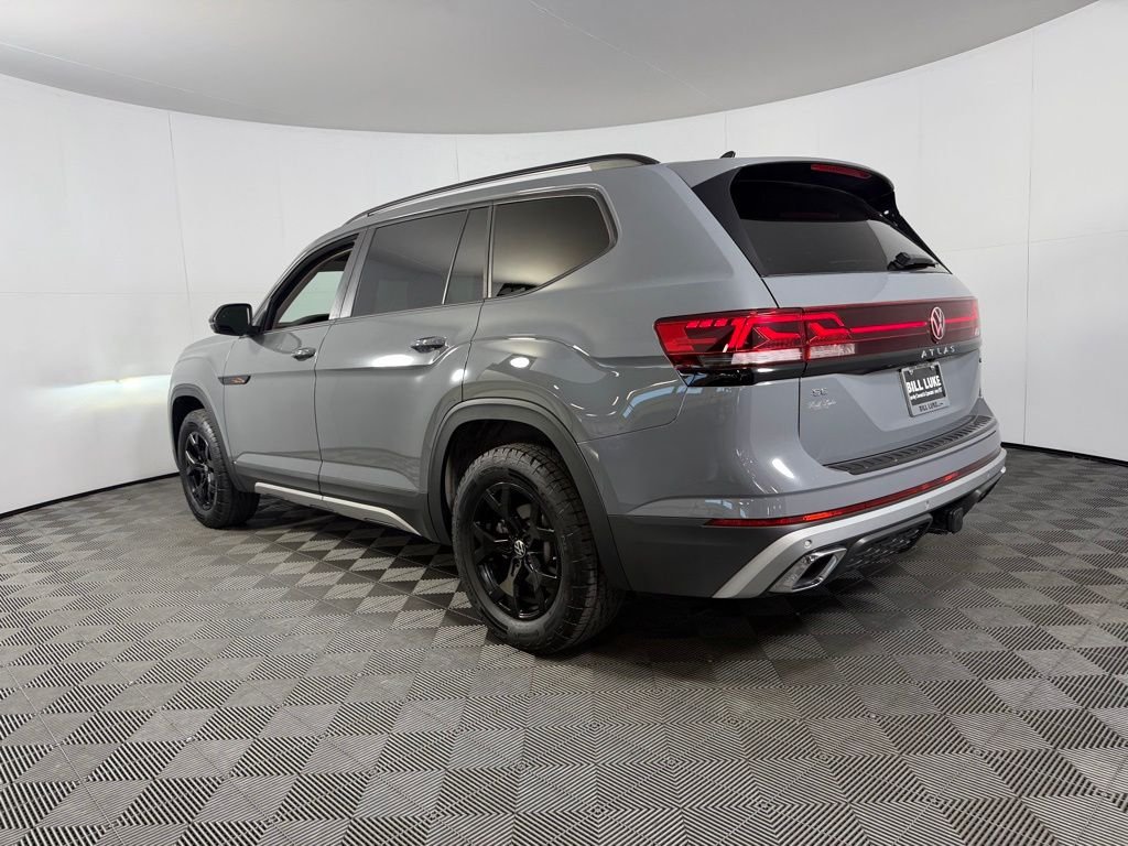 Used 2024 Gray Volkswagen 2.0T Peak Edition SE w/Technology image 9