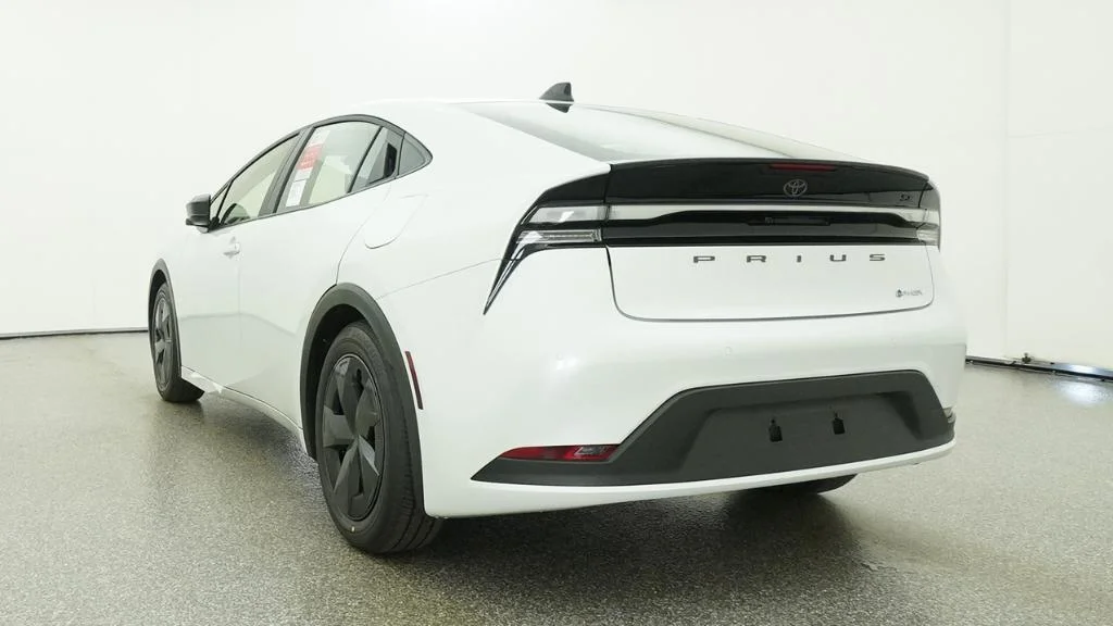 New 2026 Wind Chill Pearl Toyota SE image 18