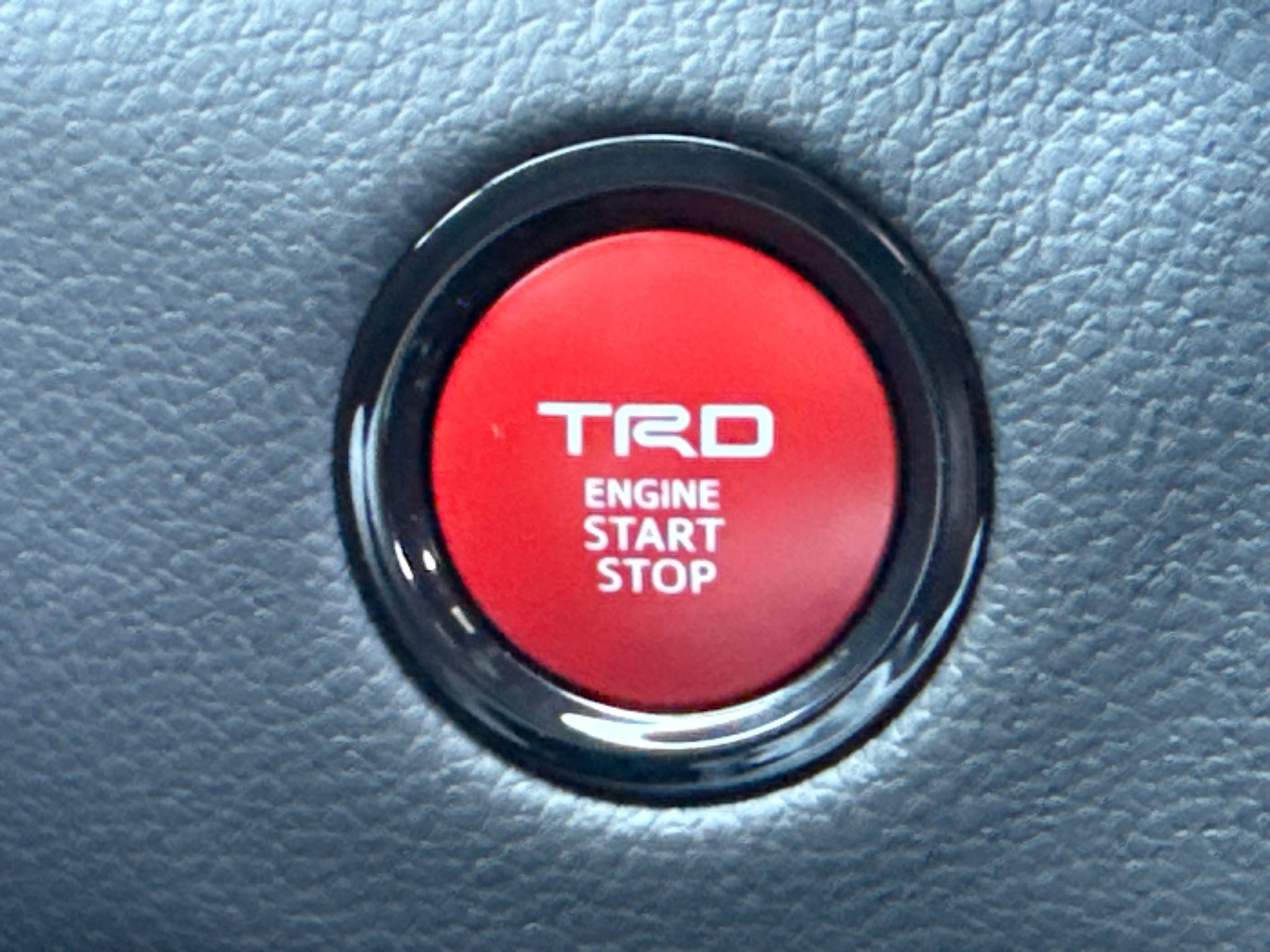 2025 Toyota Tundra Limited - Photo 29