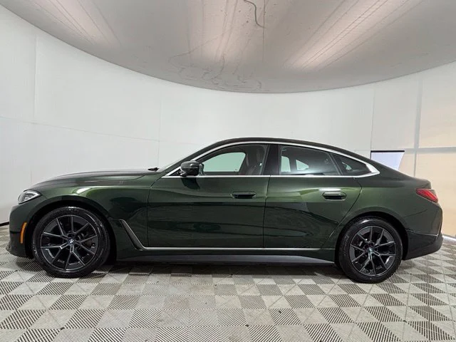 Used 2024 Green BMW xDrive40 image 4