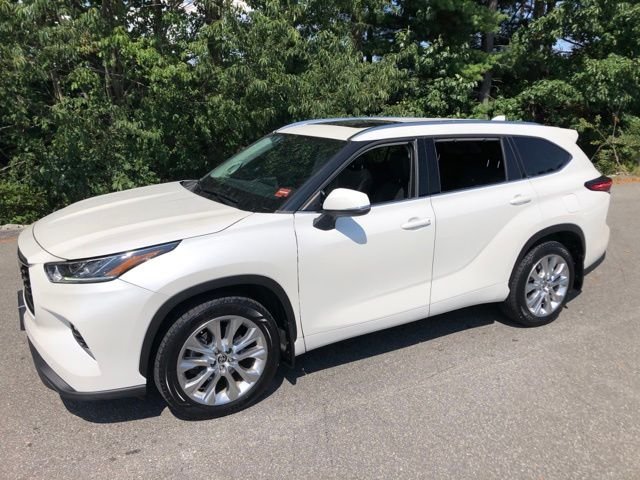 Used 2021 Blizzard Pearl Toyota Limited image 38