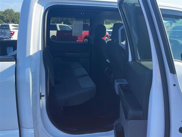 Certified Used 2022 Oxford White Ford XLT image 61