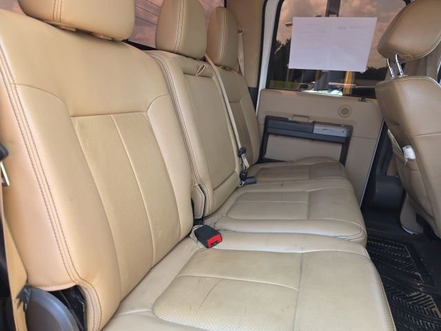 Used 2013 White Ford Lariat image 11