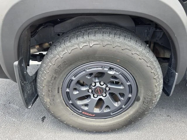 Used 2025 Black Nissan PRO-X image 8