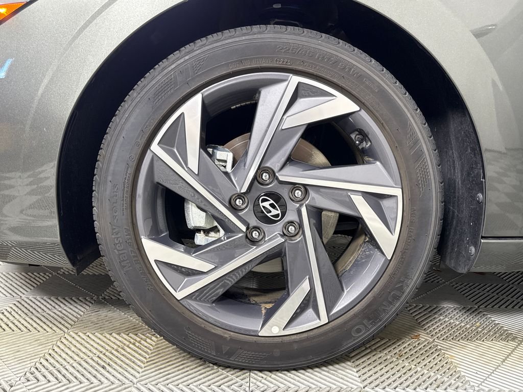 Certified Used 2025 Gray Hyundai SEL Sport image 25