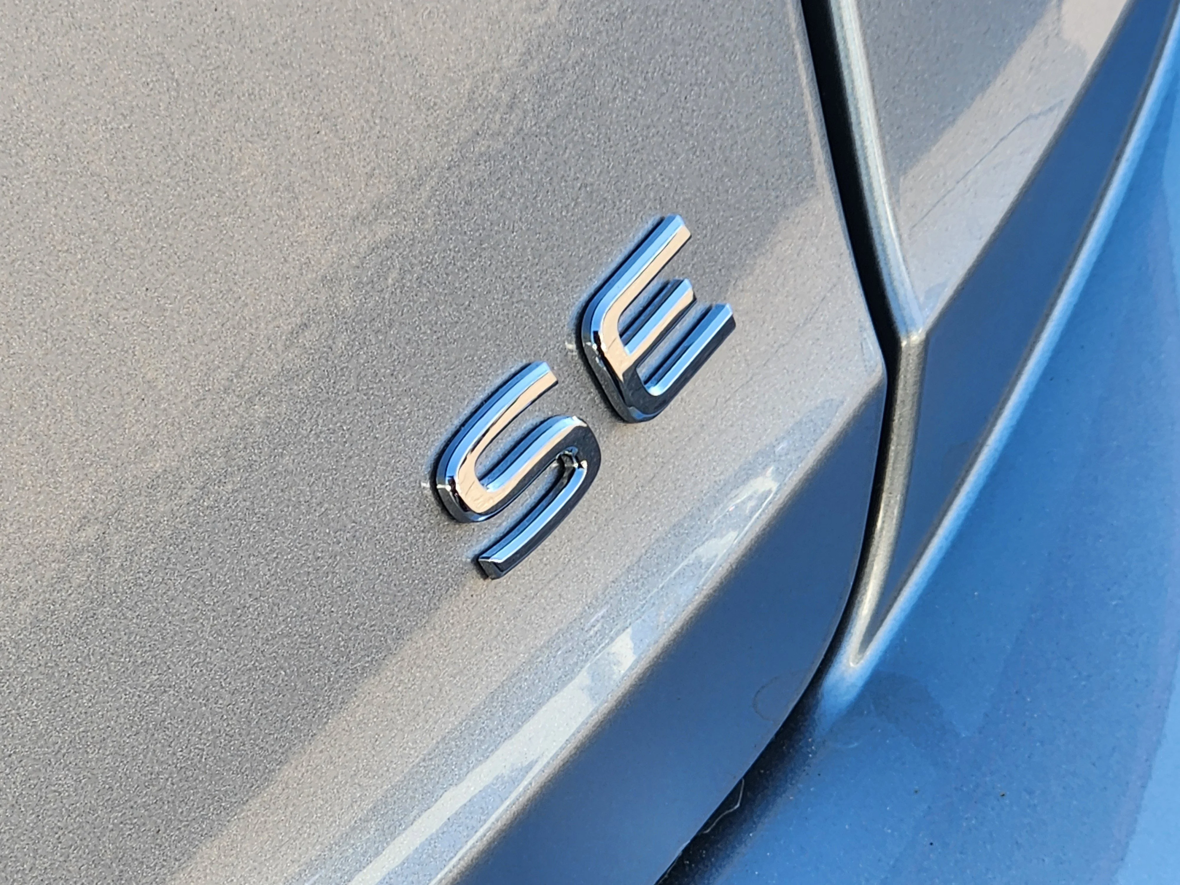 2025 Volkswagen Jetta SE - Photo 12