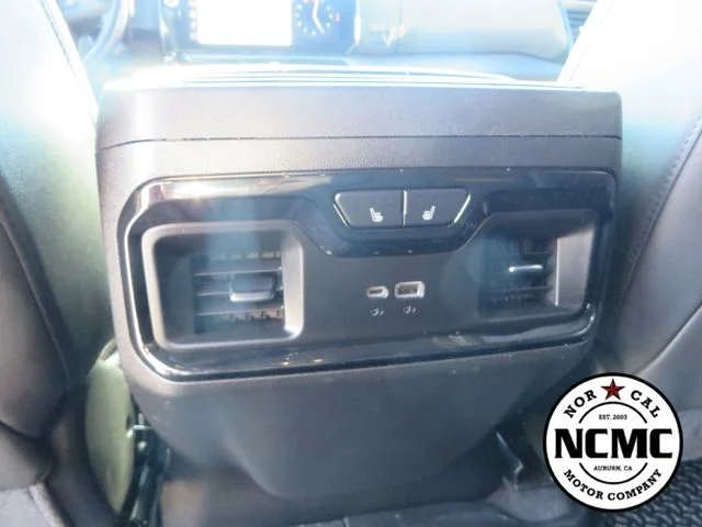 Used 2025 White GMC AT4 image 51